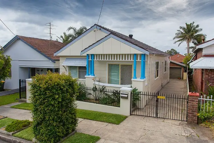 88 Henry Street, Tighes Hill NSW 2297