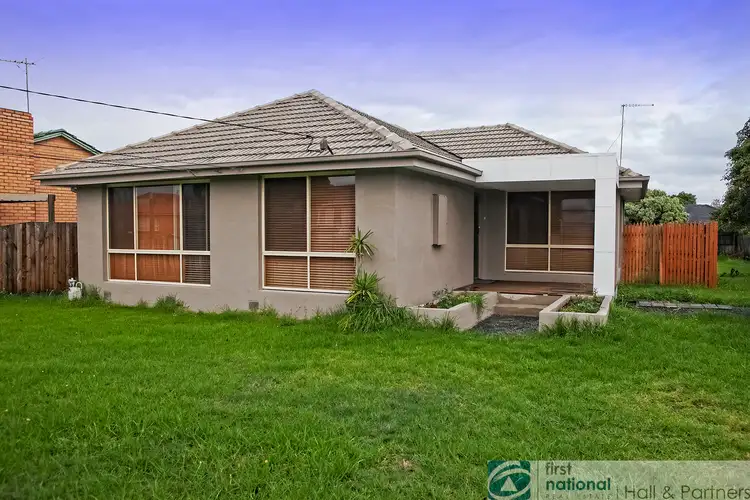 2 First Avenue, Dandenong North VIC 3175