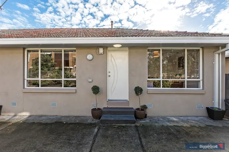 2/46 Bayview Road, Seddon VIC 3011