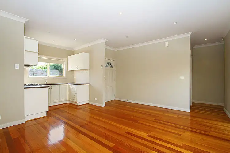 2/70 Marchant Avenue, Reservoir VIC 3073