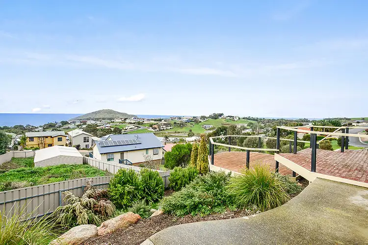 20 Southern Right Crescent, Encounter Bay SA 5211
