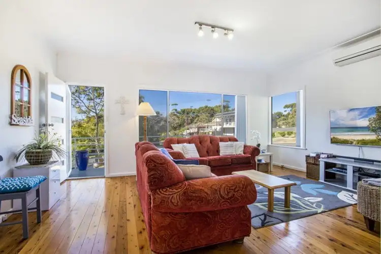 11 Ingold Avenue, Mollymook NSW 2539