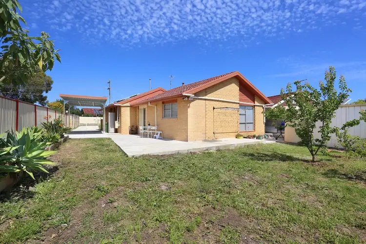37 Taggerty Crescent, Meadow Heights VIC 3048