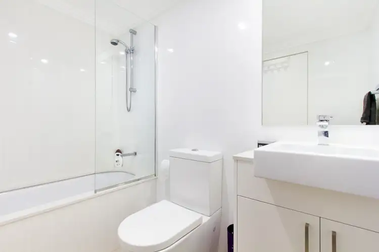 Sixth view of Homely apartment listing, 7/18 Redman Road, Dee Why NSW 2099
