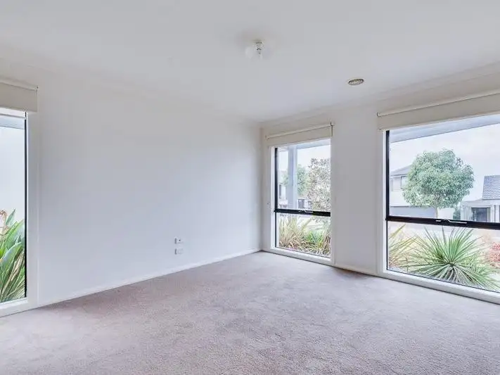 Fifth view of Homely house listing, 9 Belleville Close, Burnside Heights VIC 3023