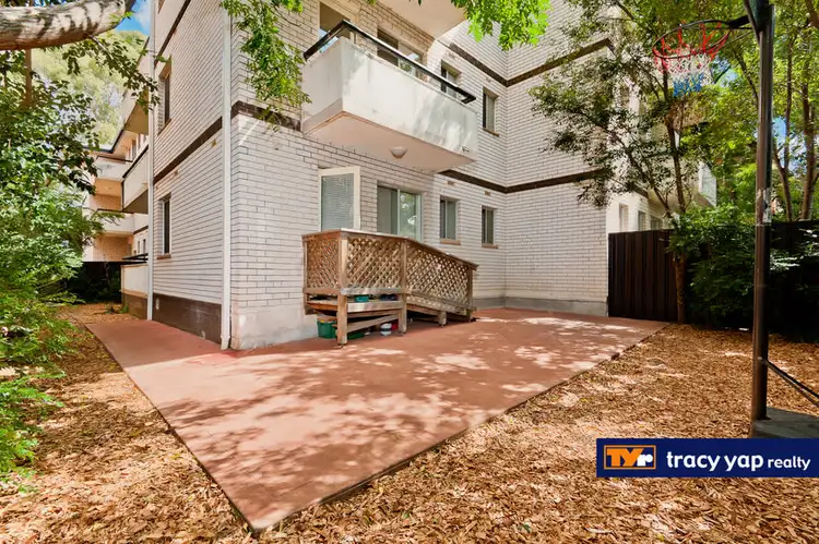 2/22 Caroline Street, Westmead NSW 2145