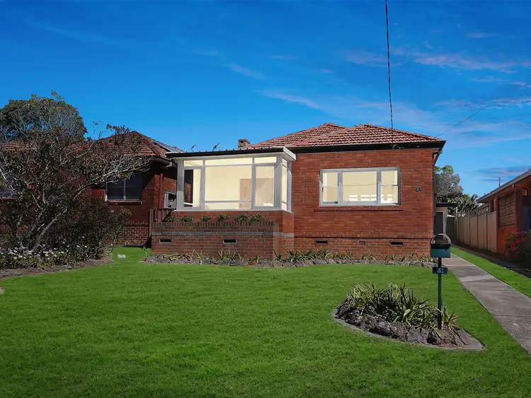 31 Midlothian Avenue, Beverly Hills NSW 2209