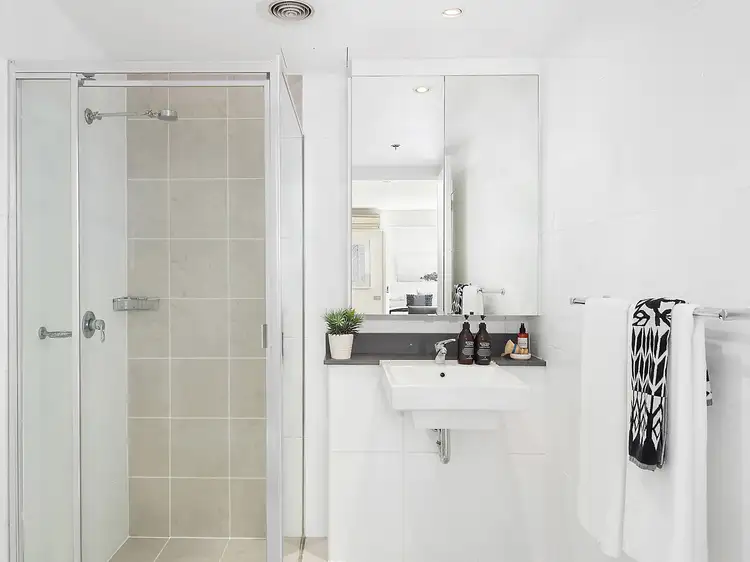 Sixth view of Homely apartment listing, 401/6 Lachlan Street, Waterloo NSW 2017