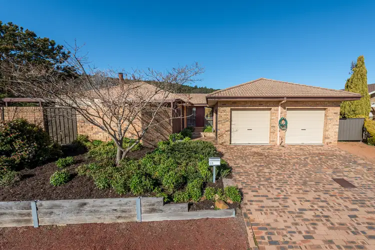1 Walton Street, Isaacs ACT 2607