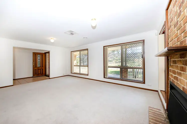 Fifth view of Homely house listing, 10 Evella Court, Amaroo ACT 2914