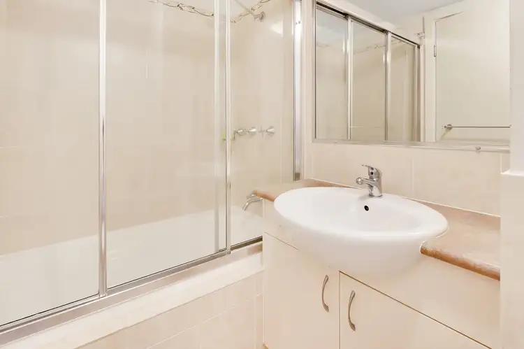 Sixth view of Homely unit listing, 37/138 High Street, Southport QLD 4215