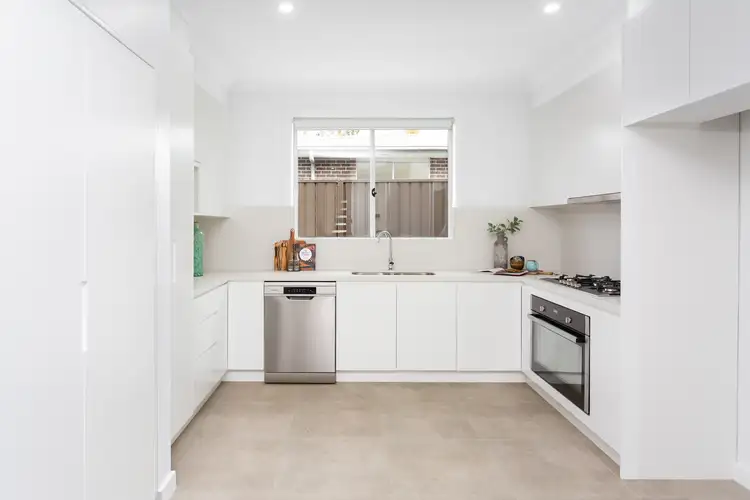 Fourth view of Homely house listing, 2/122 Alfred Street, Chipping Norton NSW 2170