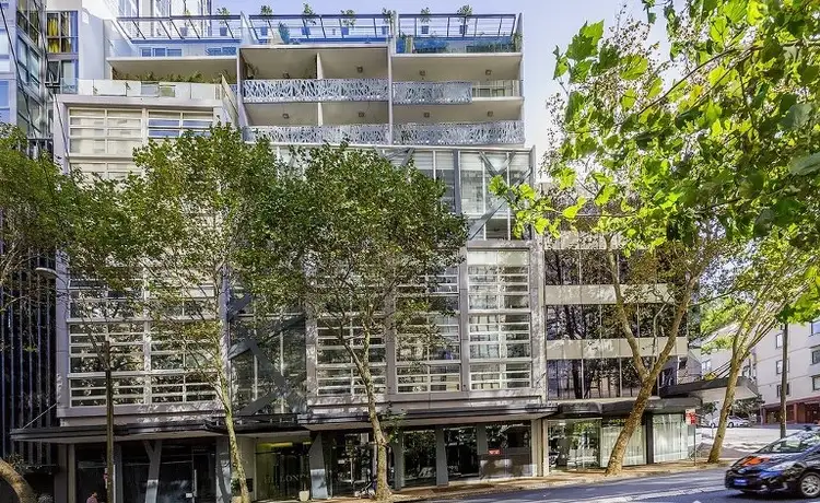 106/156-158 Pacific Highway