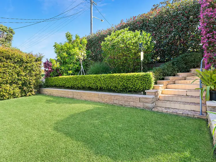 52 Promenade Avenue, Bateau Bay NSW 2261