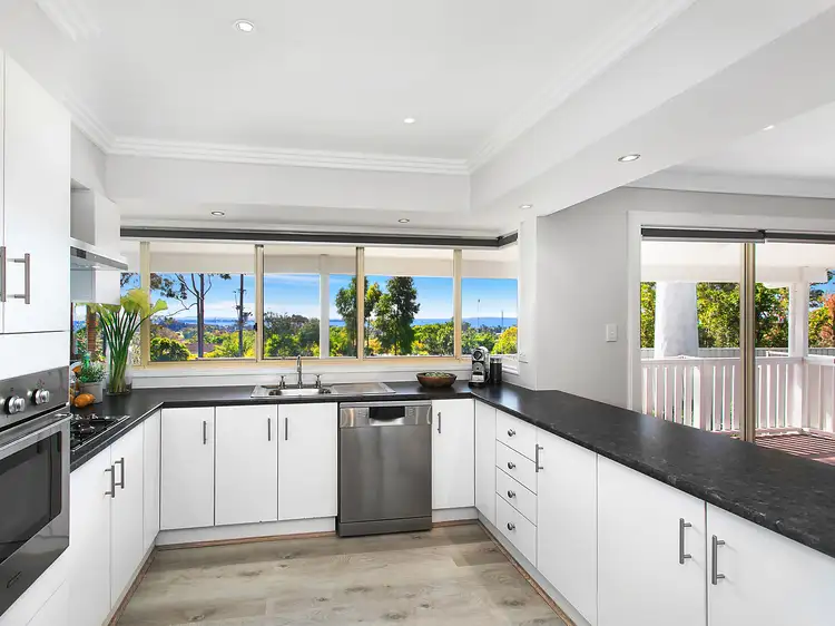 16 Wyong Road, Berkeley Vale NSW 2261
