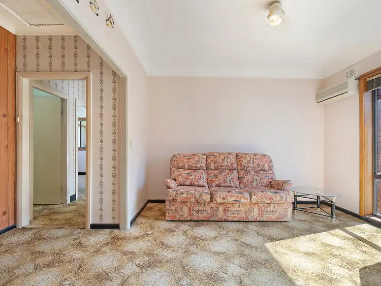 Fourth view of Homely house listing, 7 Eyre Street, Chifley NSW 2036