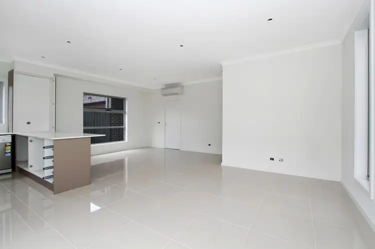 Fourth view of Homely townhouse listing, 1/158 Main Street, Thomastown VIC 3074