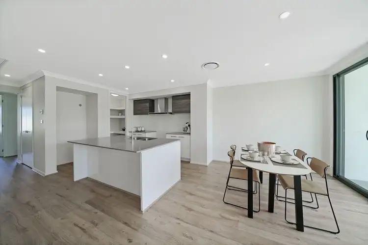11 Mills Lane, Oran Park NSW 2570