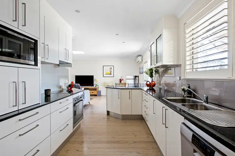 Fifth view of Homely house listing, 18 Gilles Crescent, Beacon Hill NSW 2100