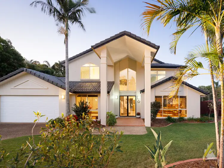 11 Campbell Crescent, Bellbowrie QLD 4070
