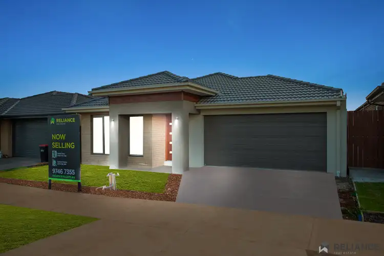 3 Milton Place, Strathtulloh VIC 3338