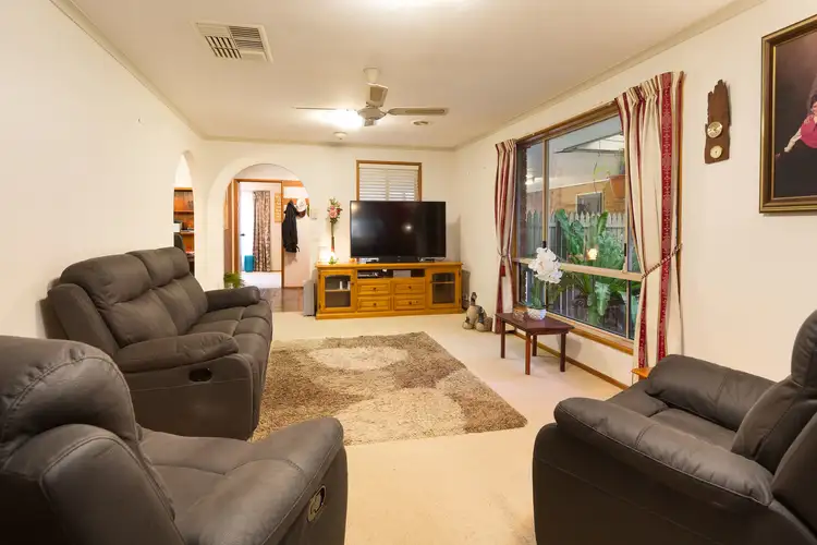 Third view of Homely house listing, 5 Norm Court, Wodonga VIC 3690