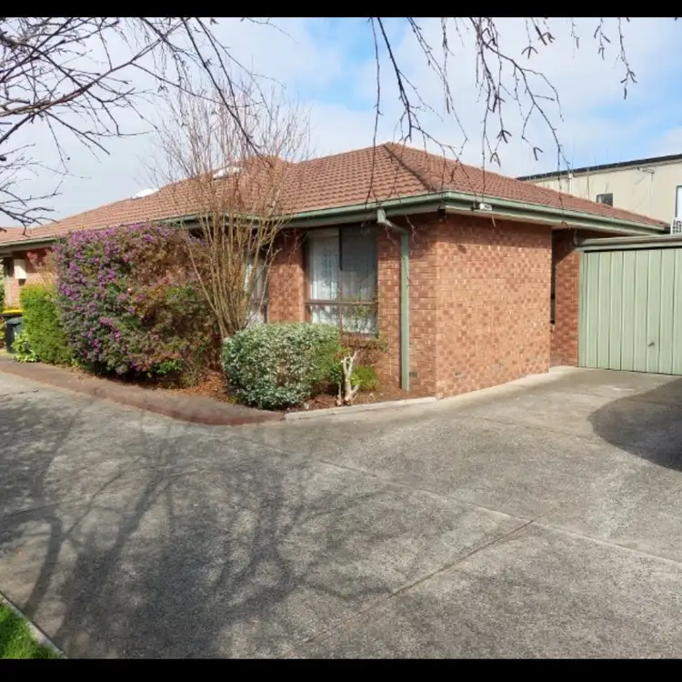2/7 Cummings Street