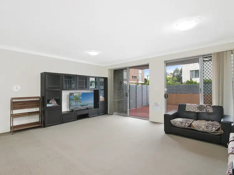 Fourth view of Homely apartment listing, 1/8-10 Darcy Road, Westmead NSW 2145