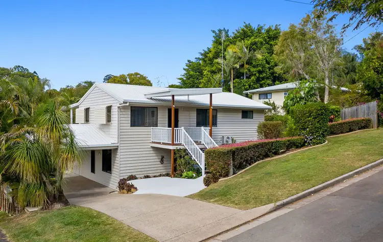 10 Thomas Crescent, Nambour QLD 4560