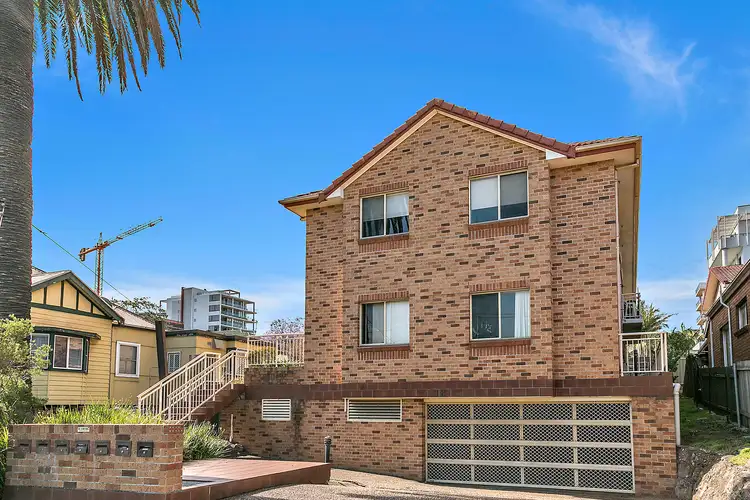 Main view of Homely unit listing, 3/18 Campbell Street, Wollongong NSW 2500