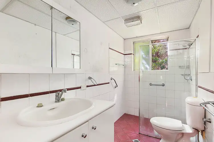Fifth view of Homely unit listing, 1/28 Pacific Parade, Dee Why NSW 2099