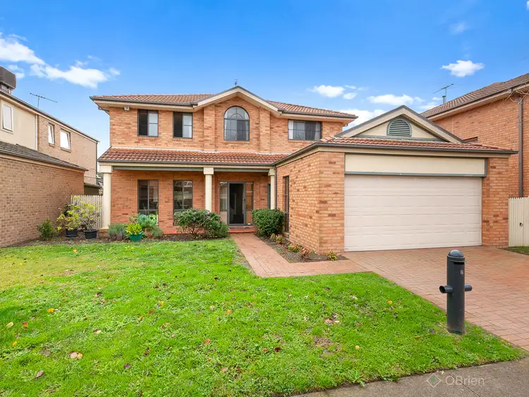 8 Penrose Drive, Narre Warren South VIC 3805