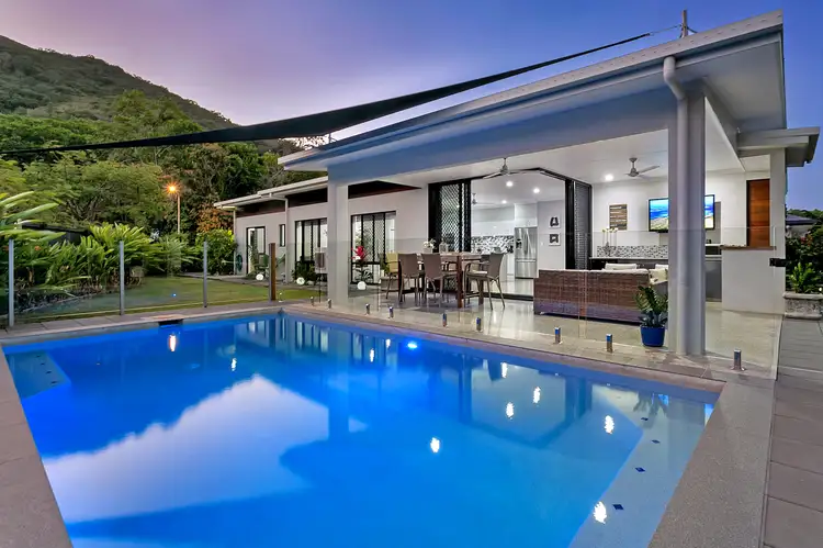 44 Seclusion Drive, Palm Cove QLD 4879