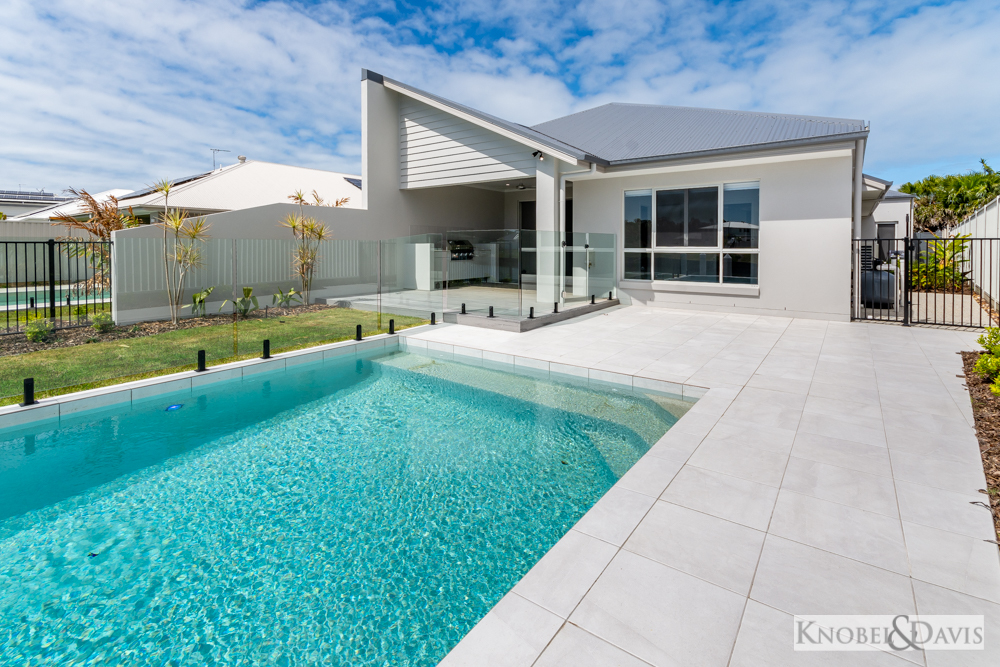 1/12 The Peninsula, Banksia Beach QLD 4507