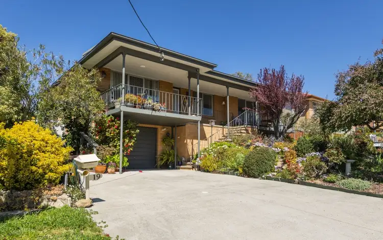 19 Bendora Avenue, Queanbeyan NSW 2620