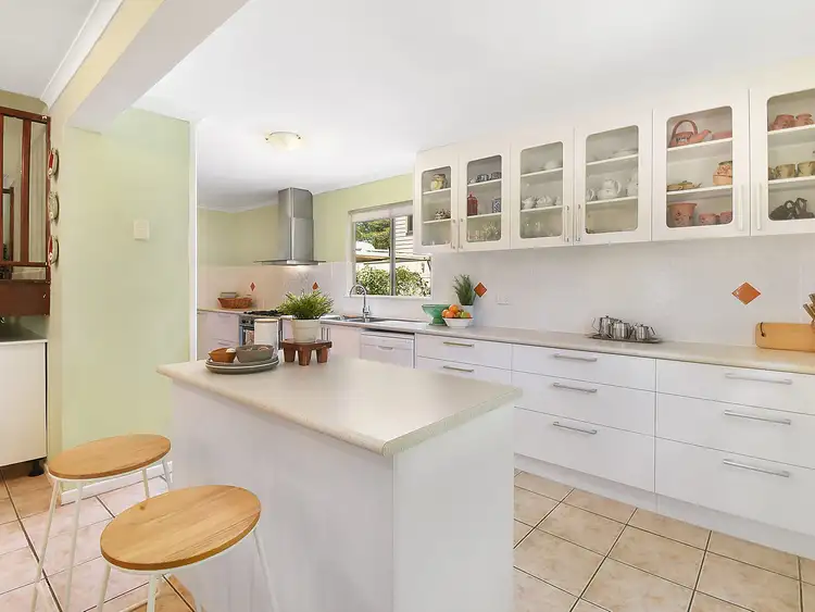 30 Winifred Street, Mundingburra QLD 4812