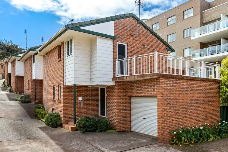 Main view of Homely townhouse listing, 4/27 Staff Street, Wollongong NSW 2500