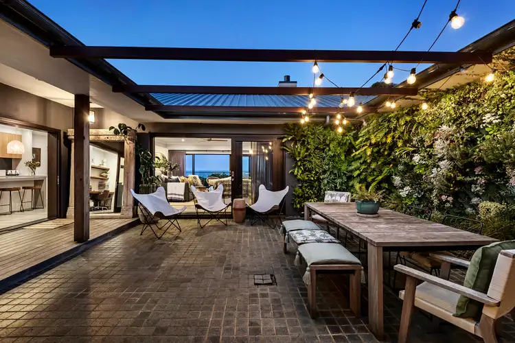 16 Suffolk Avenue, Collaroy NSW 2097