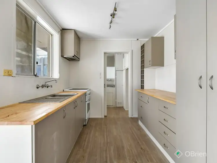 Fifth view of Homely house listing, 6 Alexander Crescent, Frankston VIC 3199