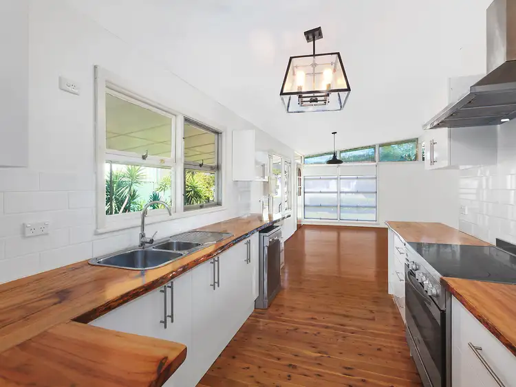 310 Ocean Beach Road, Umina Beach NSW 2257
