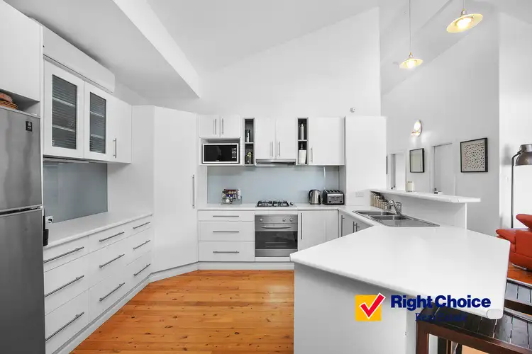 Second view of Homely house listing, 10 Jacana Place, Lake Heights NSW 2502