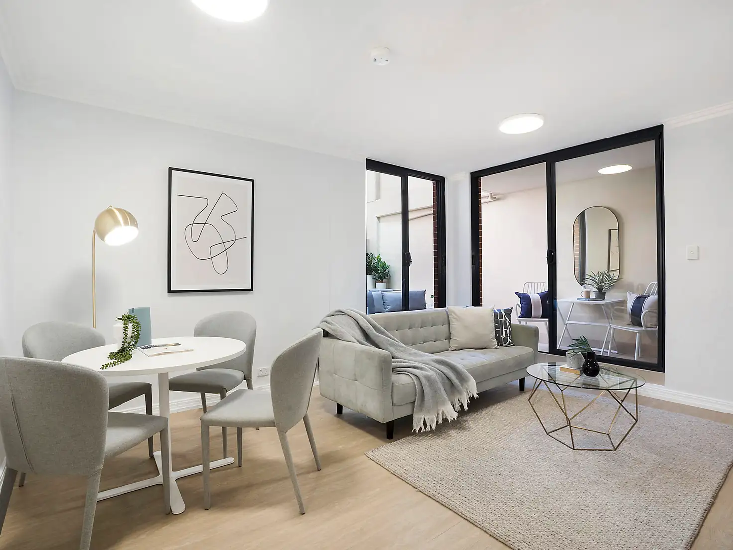 Main view of Homely unit listing, 8/236 Pacific Highway, Crows Nest NSW 2065