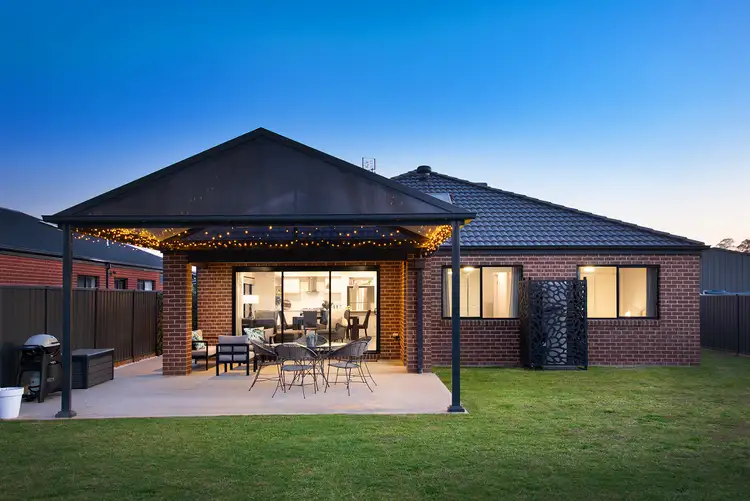 Second view of Homely house listing, 5 Grafton Way, Marong VIC 3515