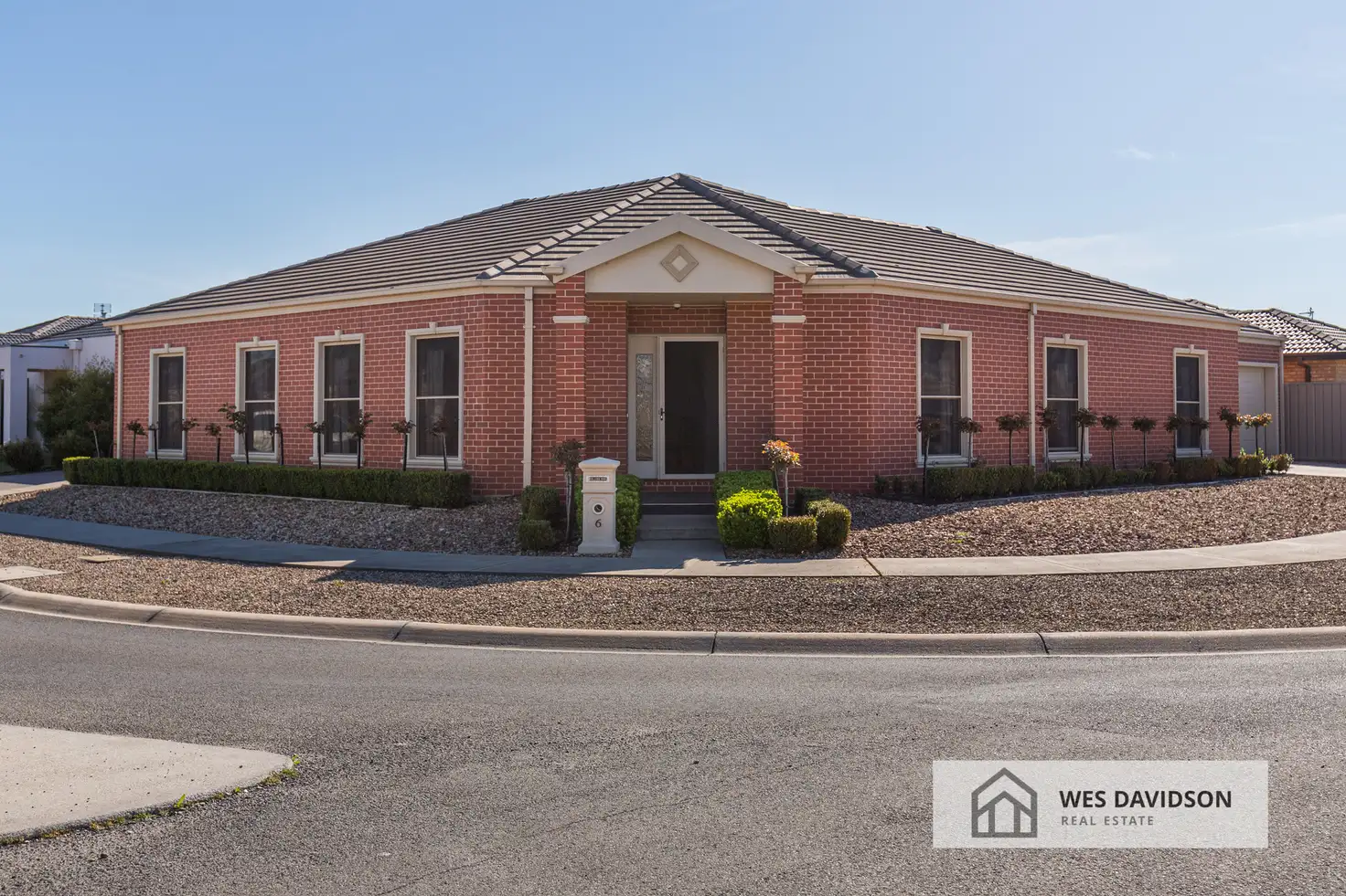 Main view of Homely townhouse listing, 6 Weight Close, Horsham VIC 3400