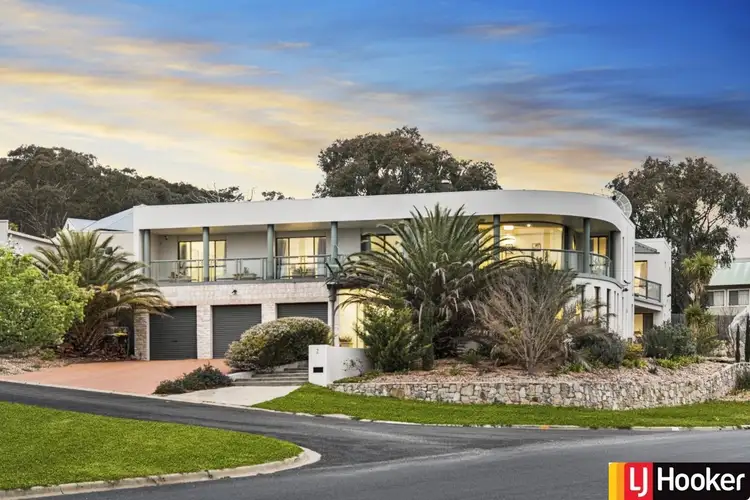 2 Tully Place, Jerrabomberra NSW 2619