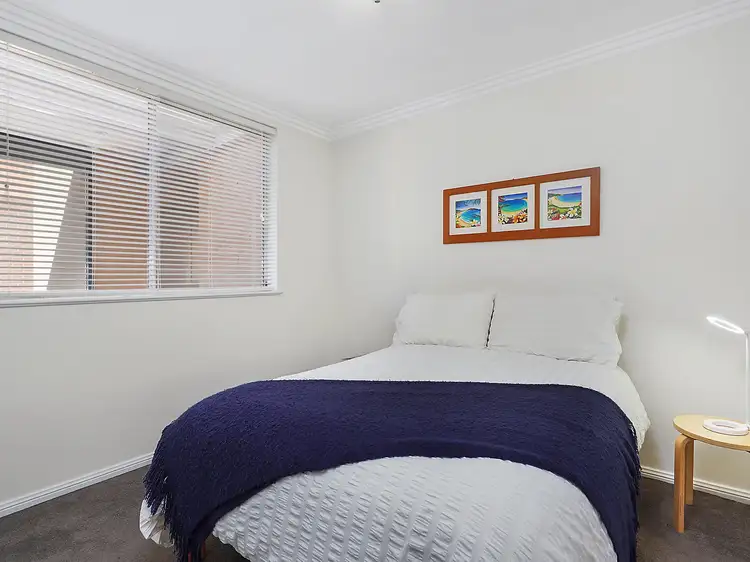 Third view of Homely apartment listing, 31/1-3 Sturdee Parade, Dee Why NSW 2099