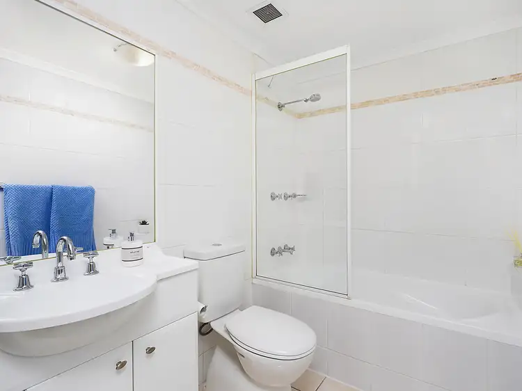 Fourth view of Homely apartment listing, 31/1-3 Sturdee Parade, Dee Why NSW 2099