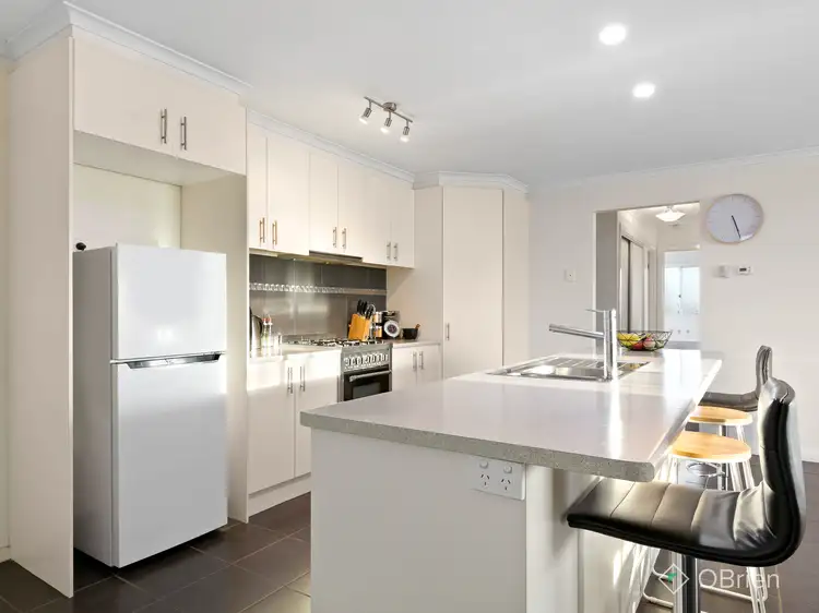 Fifth view of Homely house listing, 6 Snow Gum Court, Pakenham VIC 3810