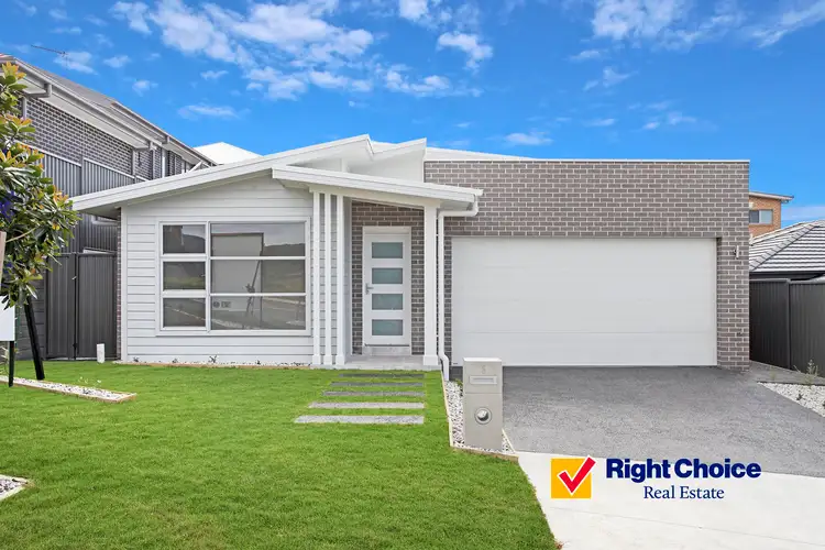 8 Flannery Drive, Calderwood NSW 2527