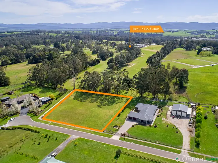 9 Golf View Court, Drouin VIC 3818